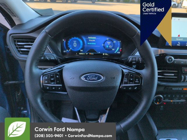 Certified 2022 Ford Escape Titanium AWD/4WD image 16