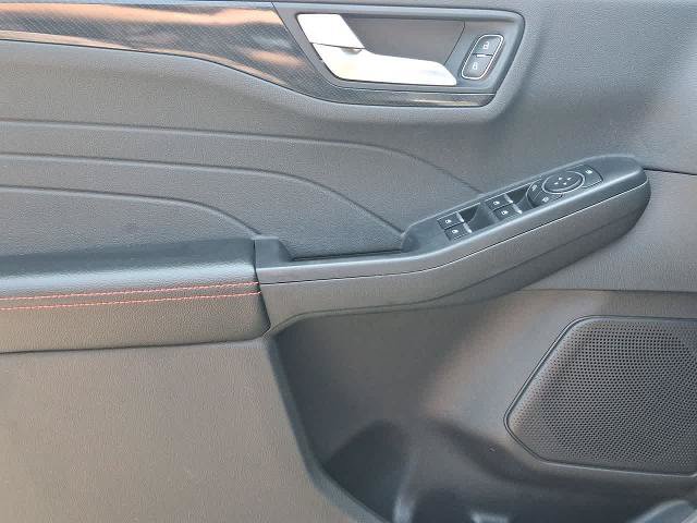 Certified 2024 Ford Escape ST-Line AWD/4WD image 16