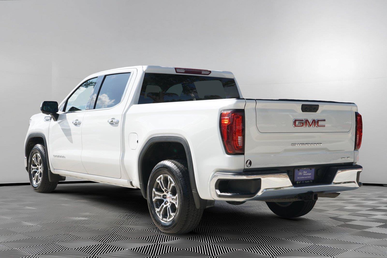 Used 2025 GMC Sierra 1500 SLT RWD image 6