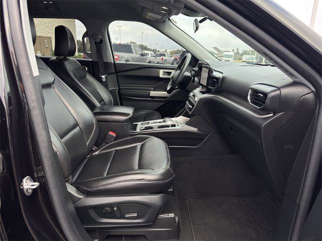 Certified 2021 Ford Explorer XLT w/ Equipment Group 202A image 20