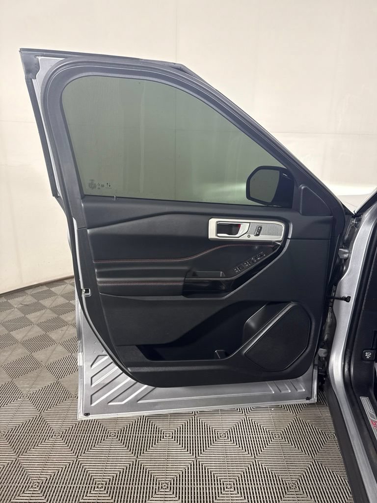 Certified 2023 Ford Explorer ST-Line w/ Class IV Trailer Tow Package AWD/4WD image 14