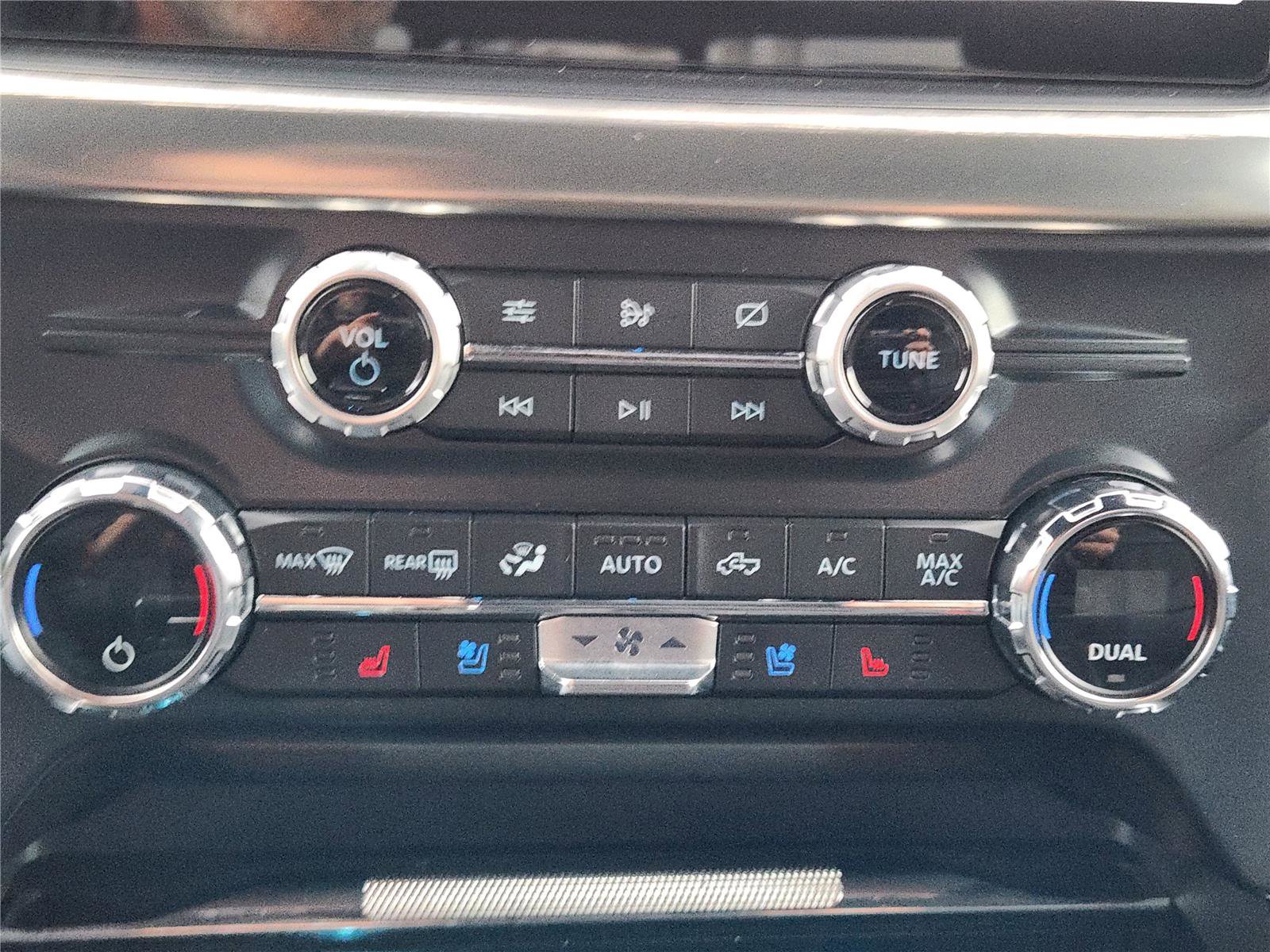 Certified 2021 Ford F150 Lariat AWD/4WD image 20