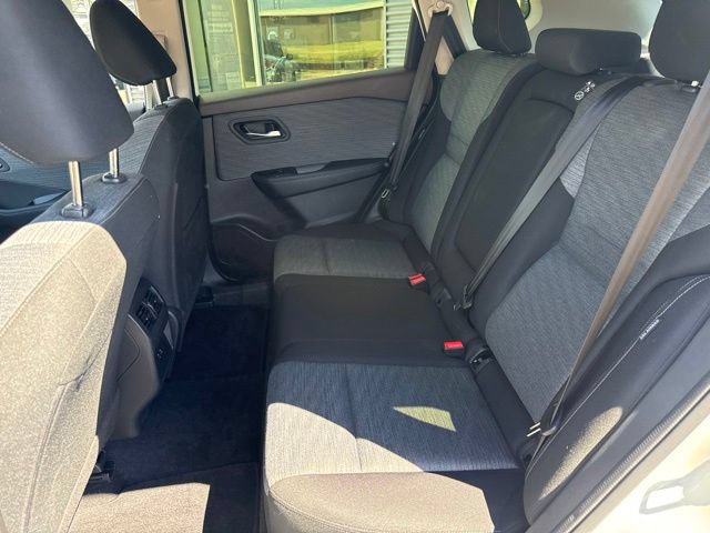 Used 2023 Nissan Rogue SV AWD/4WD image 37