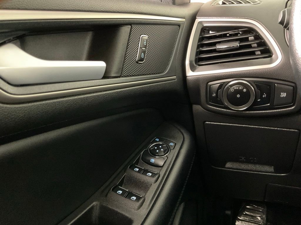 Certified 2024 Ford Edge SEL AWD/4WD image 19