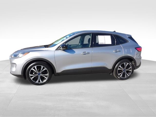 Certified 2022 Ford Escape SE w/ SE Sport Appearance Package image 4