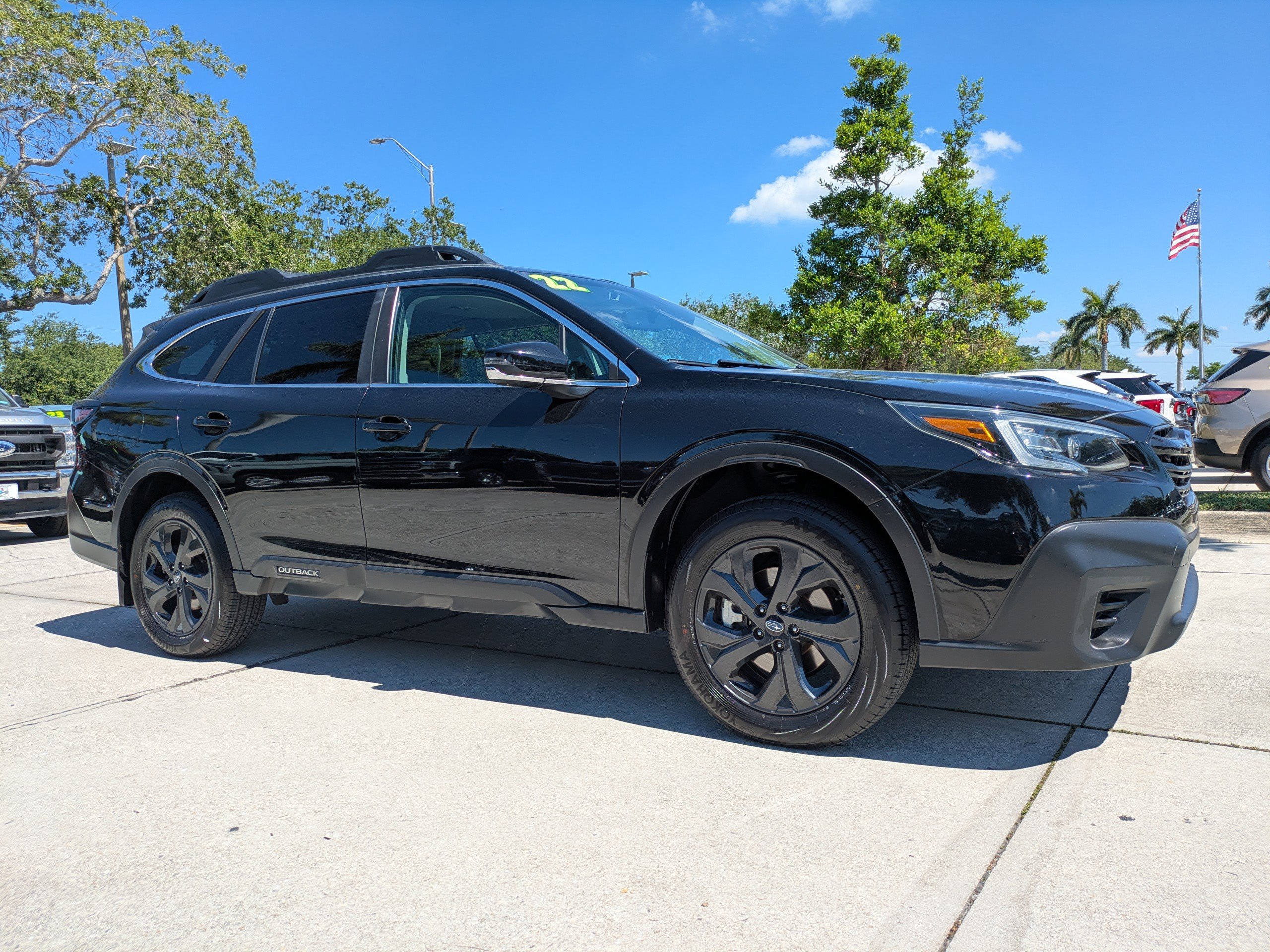 Used 2022 Subaru Outback Onyx Edition XT AWD/4WD image 2