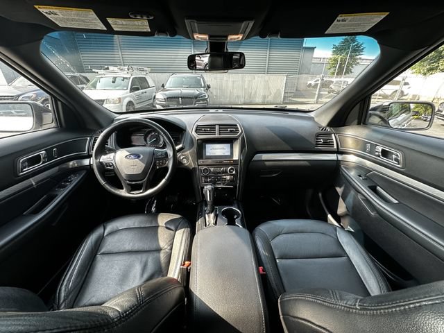 Certified 2018 Ford Explorer XLT w/ Equipment Group 202A AWD/4WD image 16