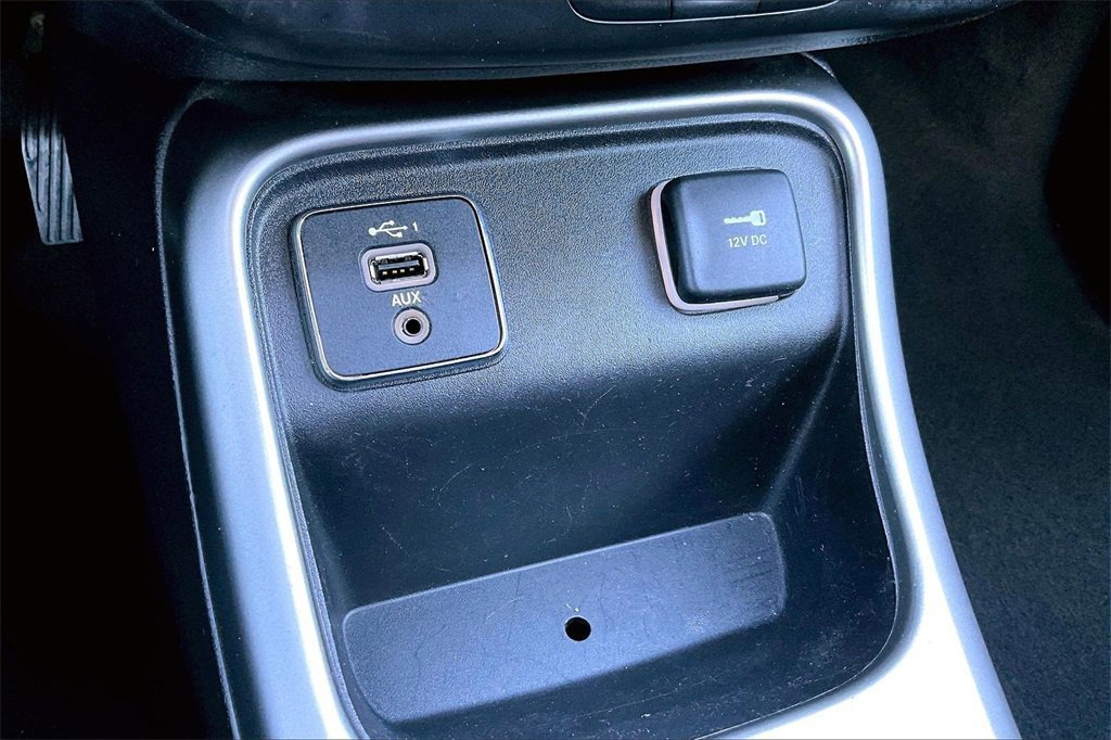 Used 2021 Jeep Compass Latitude image 32