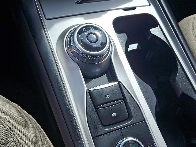 Certified 2022 Ford Explorer XLT w/ Class IV Trailer Tow Package image 15