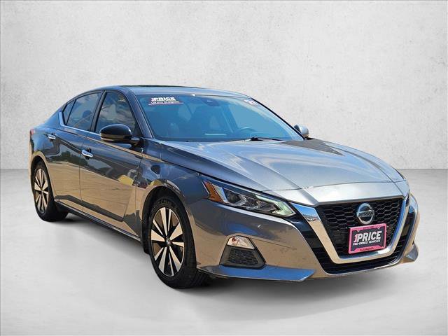 Used 2021 Nissan Altima 2.5 SV w/ SV Premium Package FWD image 3