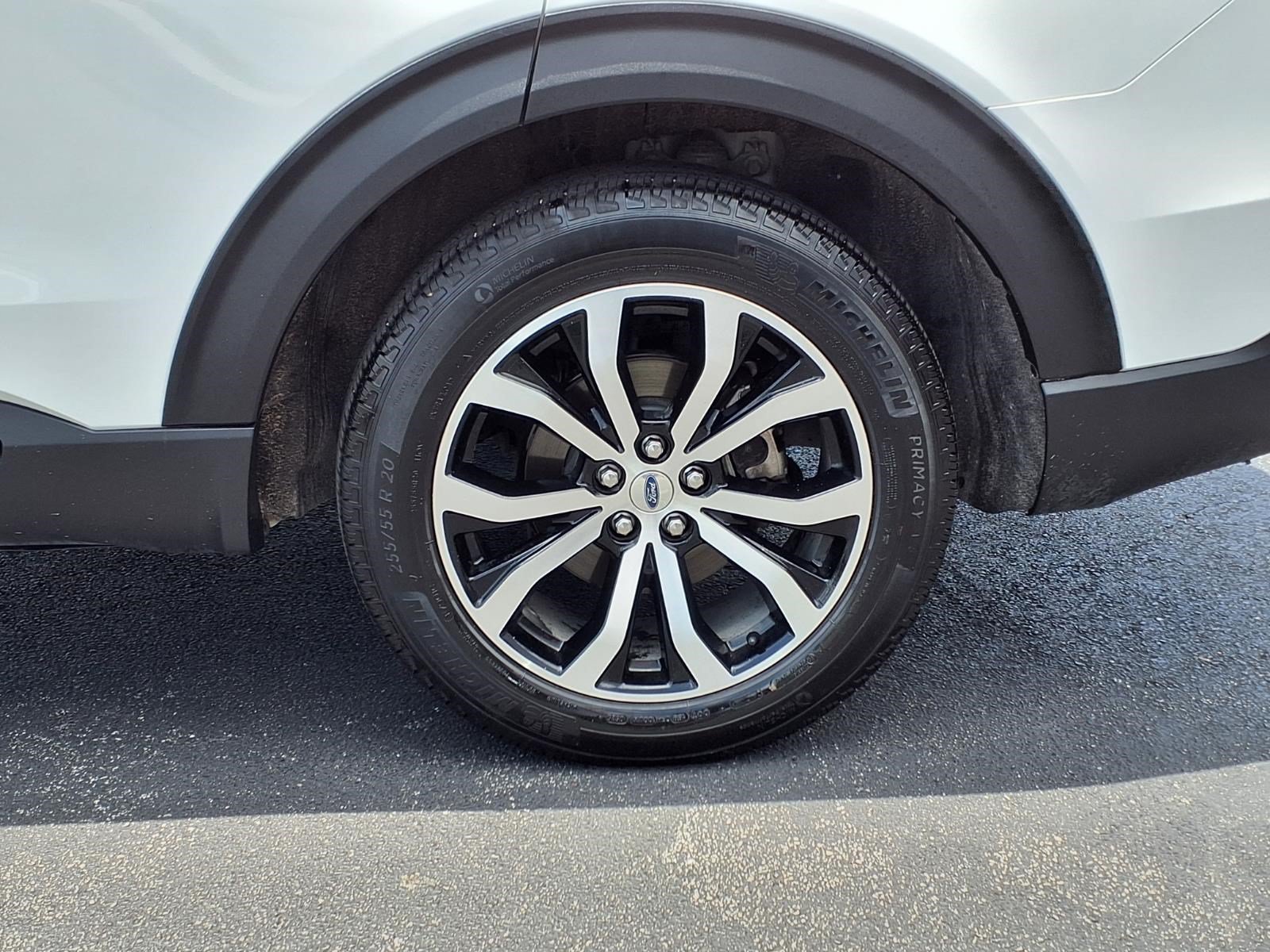 Certified 2025 Ford Explorer ST-Line AWD/4WD image 10