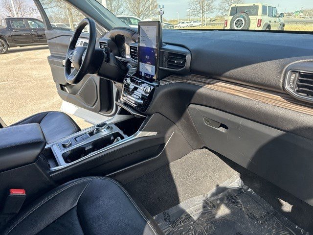Certified 2023 Ford Explorer Limited w/ Limited Technology Package image 37