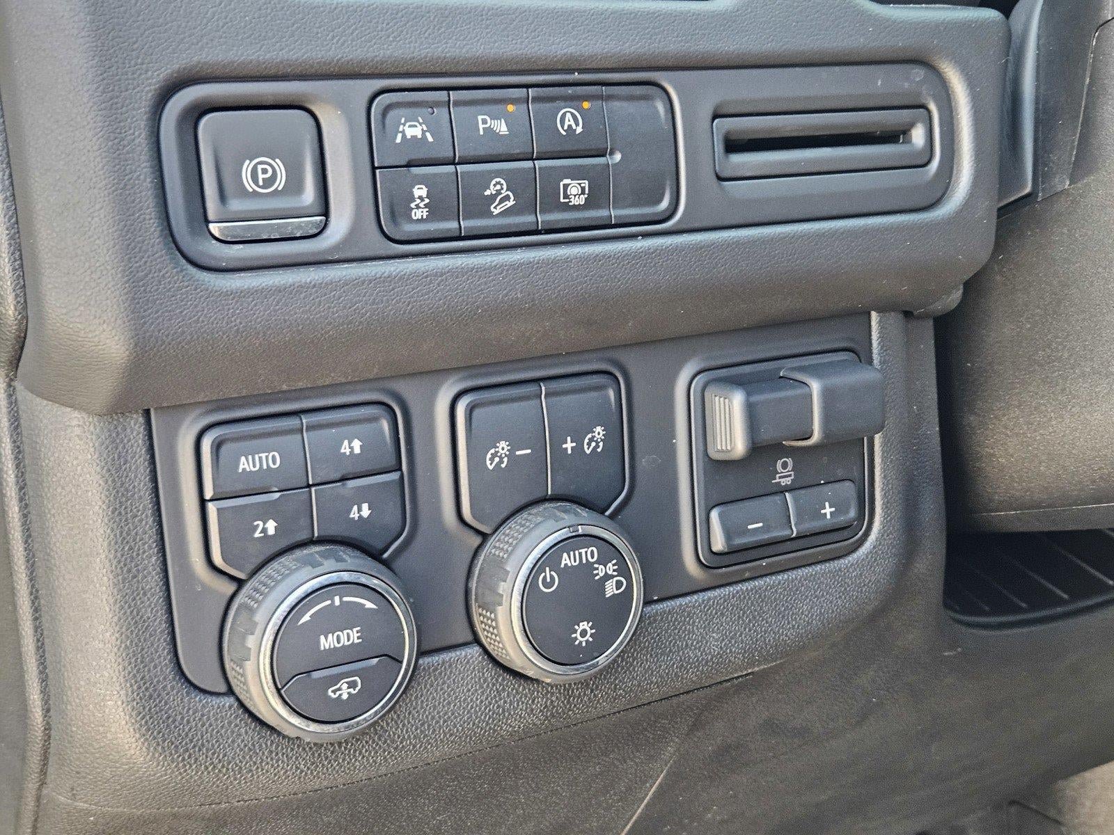 Used 2024 Chevrolet Suburban Z71 w/ Z71 Off-Road Package AWD/4WD image 17