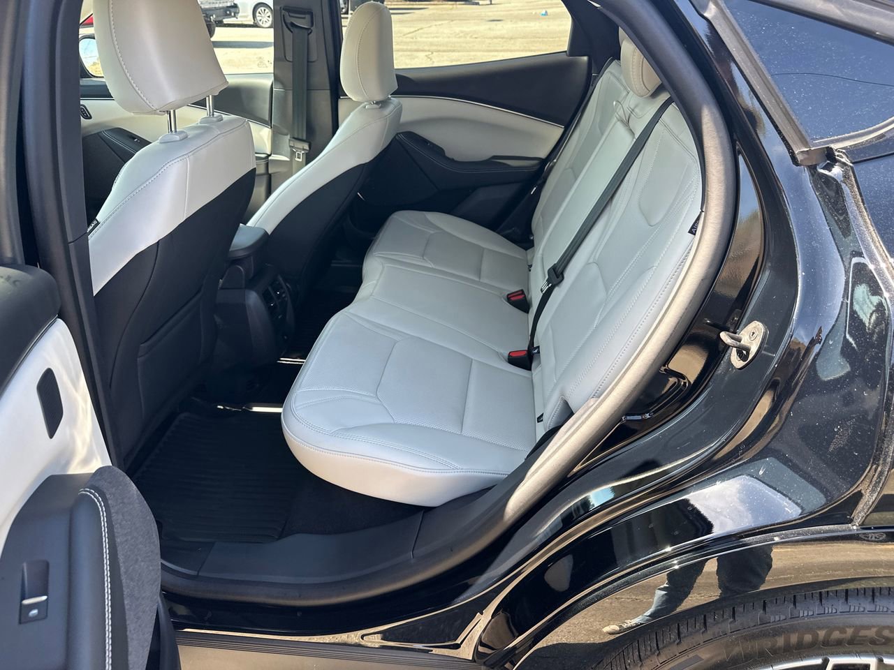 Certified 2025 Ford Mustang Mach-E Premium image 24