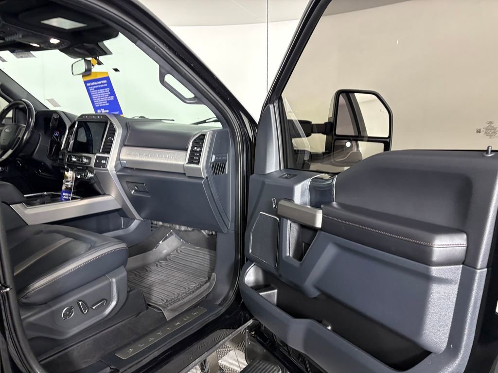 Certified 2022 Ford F350 Platinum w/ Tremor Off-Road Package AWD/4WD image 37