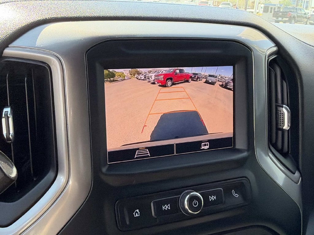 Used 2024 Chevrolet Silverado 1500 Custom Trail Boss w/ Turbomax Blackout Package AWD/4WD image 26