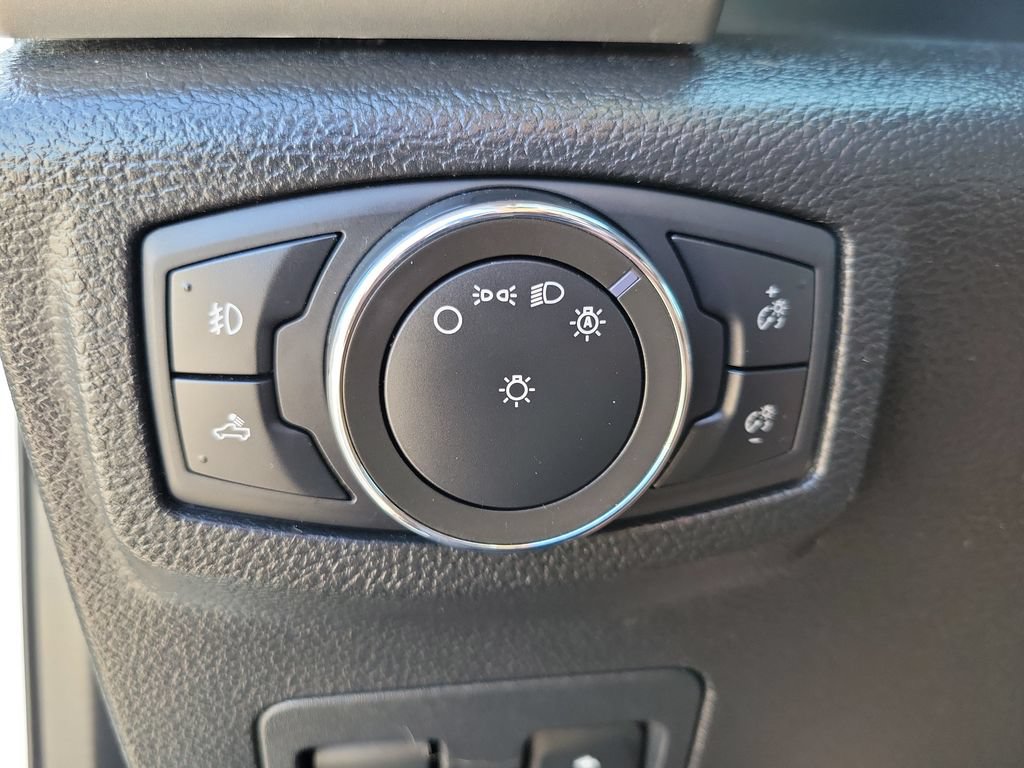 Certified 2020 Ford F150 Lariat w/ Equipment Group 502A Luxury AWD/4WD image 23