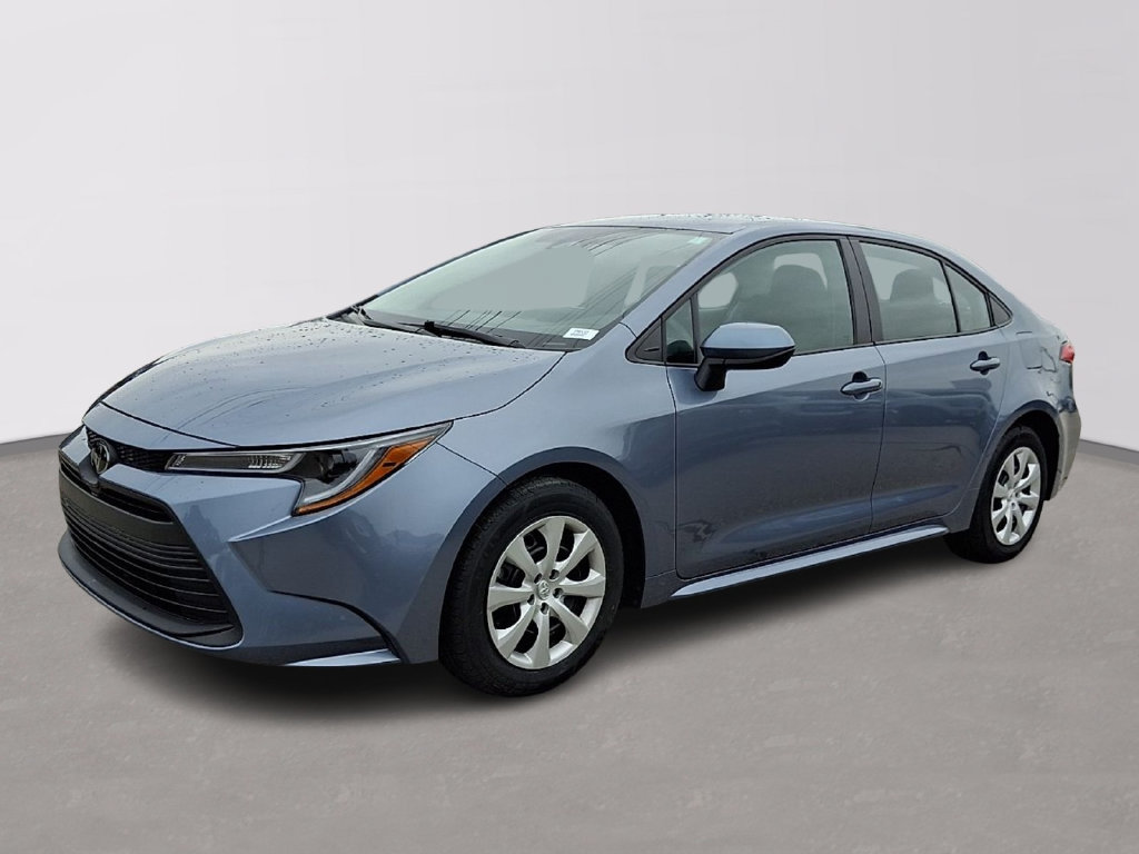 Used 2025 Toyota Corolla LE w/ Convenience Package FWD image 3