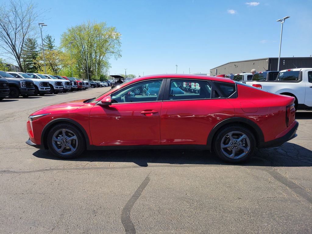 Used 2025 Kia K4 FWD image 7