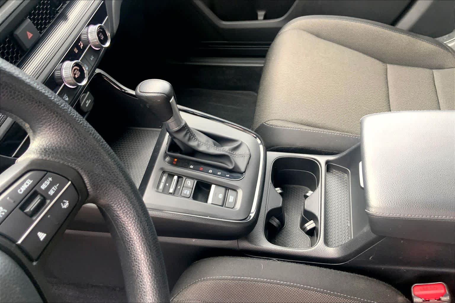 Used 2024 Honda CR-V LX image 17