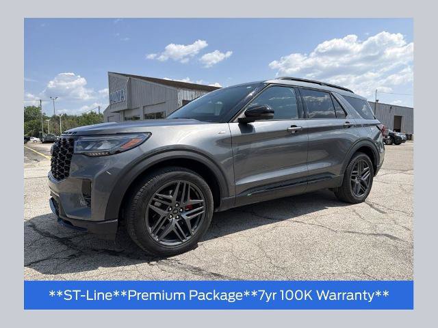Certified 2025 Ford Explorer ST-Line w/ Premium Package AWD/4WD image 1