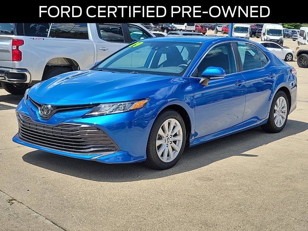 Used 2019 Toyota Camry LE w/ Convenience Package FWD image 2