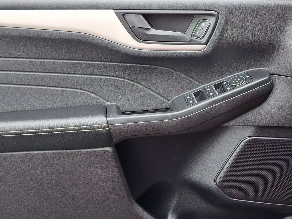 Certified 2022 Ford Escape SE w/ Convenience Package image 12