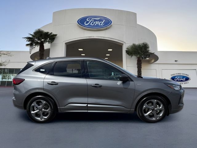 Certified 2023 Ford Escape ST-Line w/ Equipment Group 301A image 5