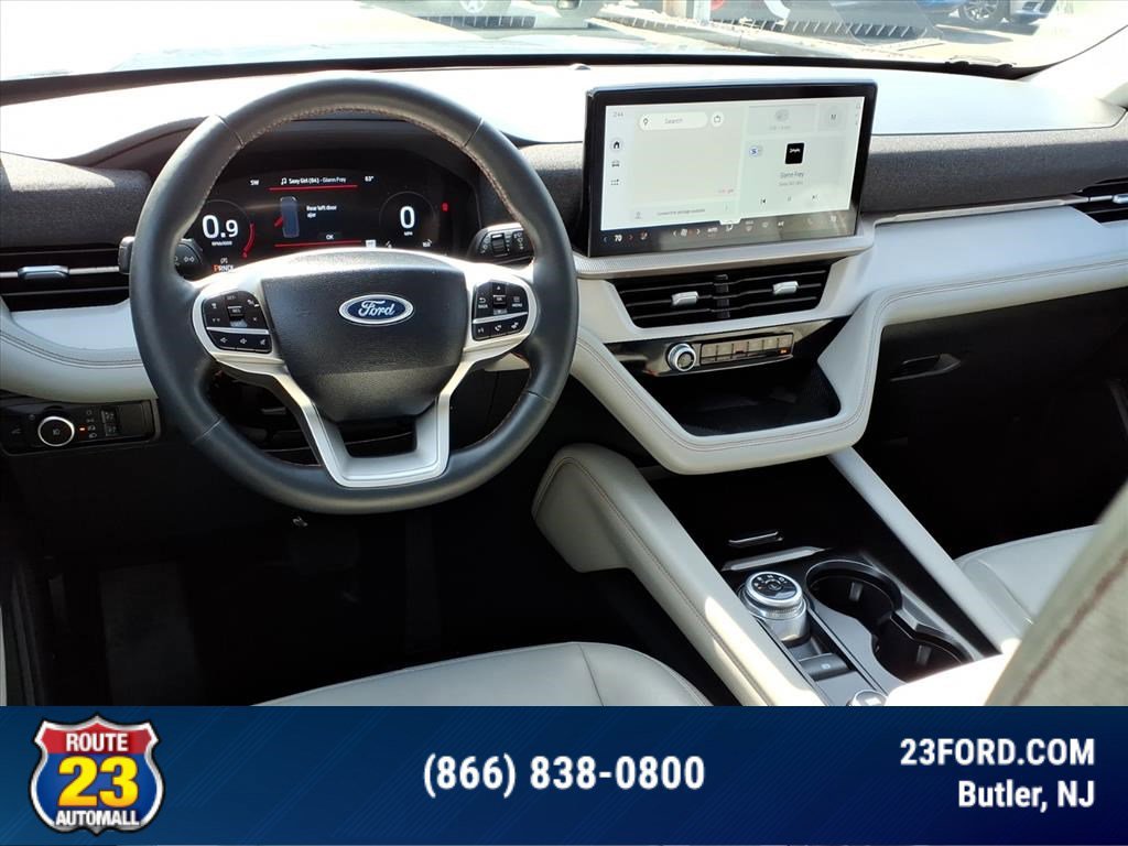 Certified 2025 Ford Explorer Active w/ Active Comfort Package AWD/4WD image 12