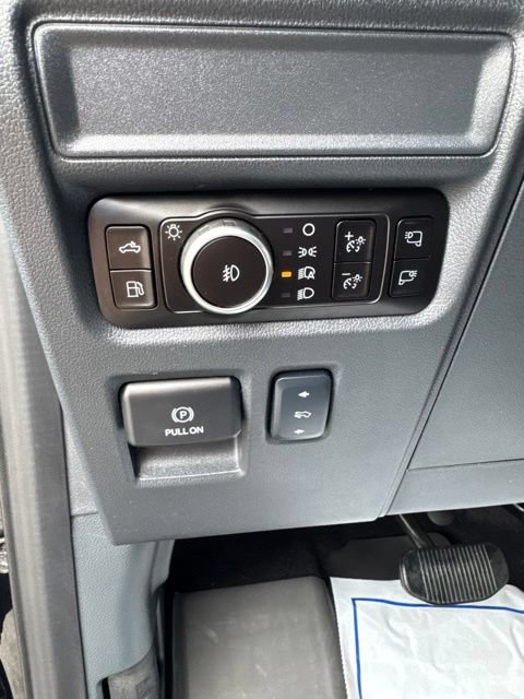 Certified 2025 Ford F150 Platinum AWD/4WD image 18