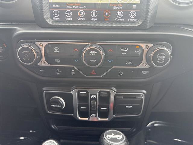 Used 2020 Jeep Wrangler Unlimited Sahara w/ Uconnect 4C Nav & Sound Group AWD/4WD image 20
