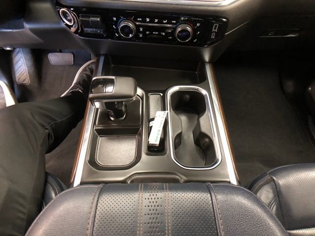 Used 2024 Chevrolet Silverado 1500 High Country w/ Technology Package image 19