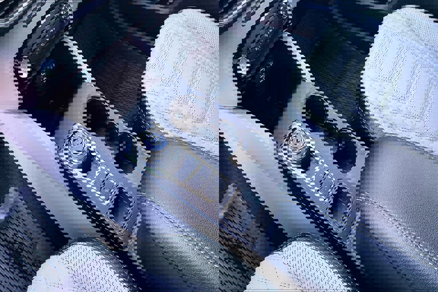 Certified 2023 Ford Escape SE w/ PHEV Premium Package image 17