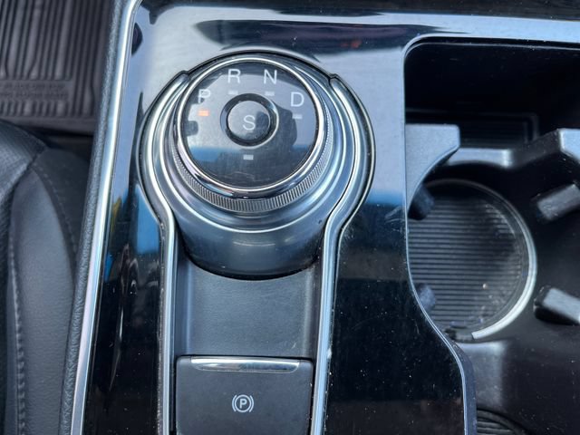 Certified 2019 Ford Edge Titanium w/ Equipment Group 301A FWD image 36