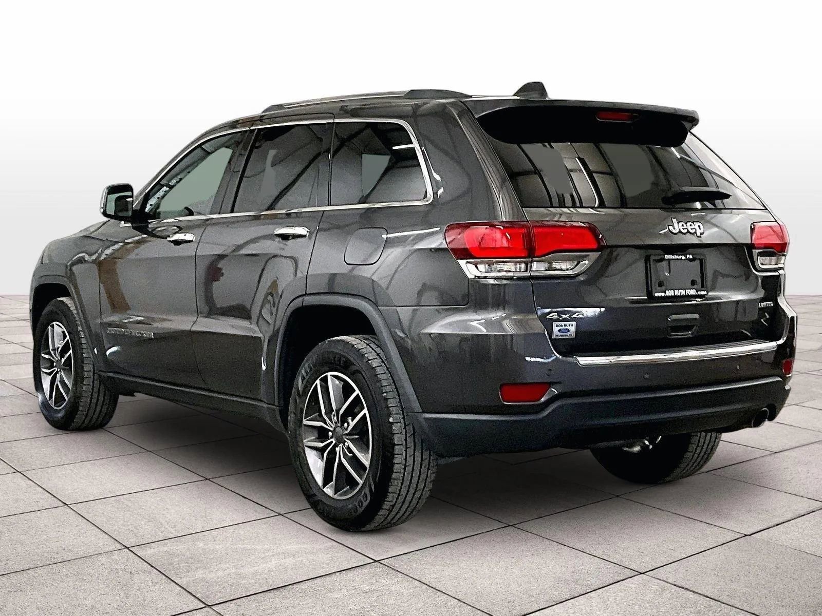 Used 2020 Jeep Grand Cherokee Limited AWD/4WD image 10