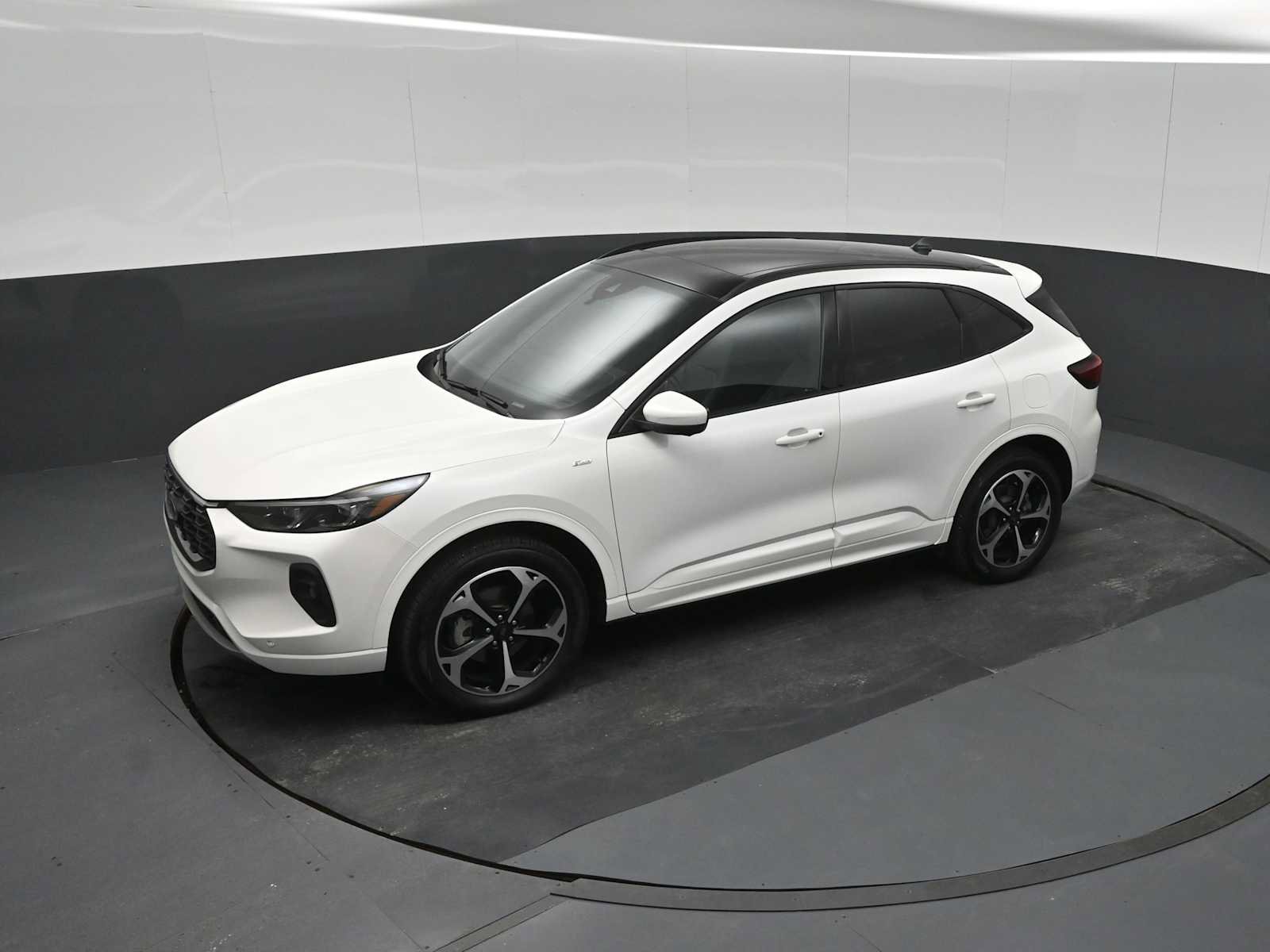 Certified 2025 Ford Escape ST-Line Elite w/ Premium Technology Package AWD/4WD image 50