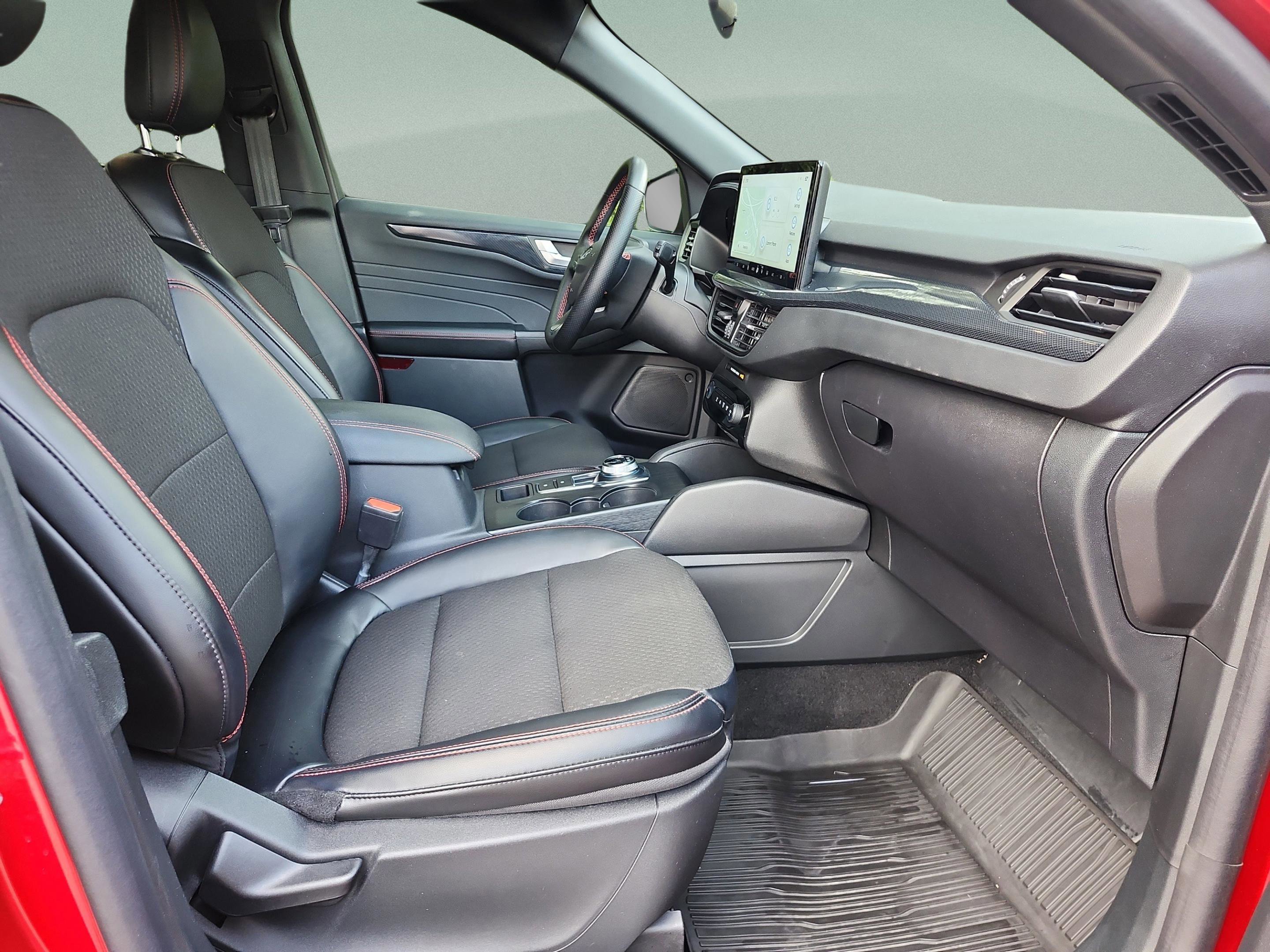 Certified 2024 Ford Escape ST-Line w/ Tech Pack #1 image 20