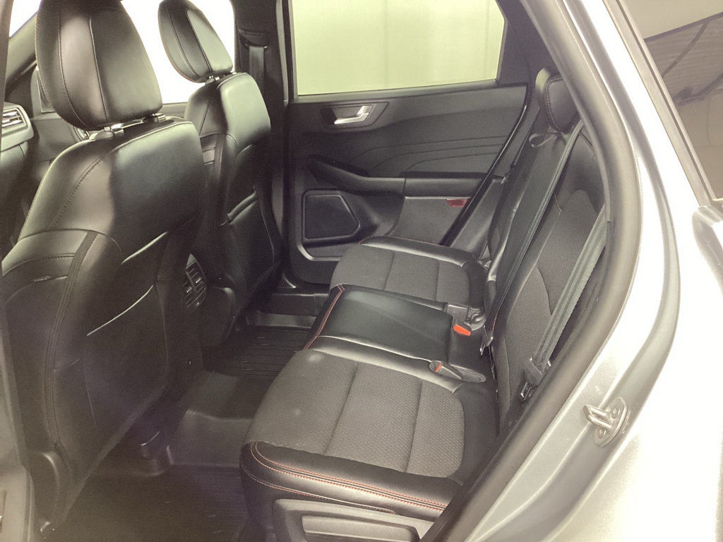 Certified 2023 Ford Escape ST-Line AWD/4WD image 15