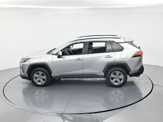 Used 2024 Toyota RAV4 XLE FWD image 44