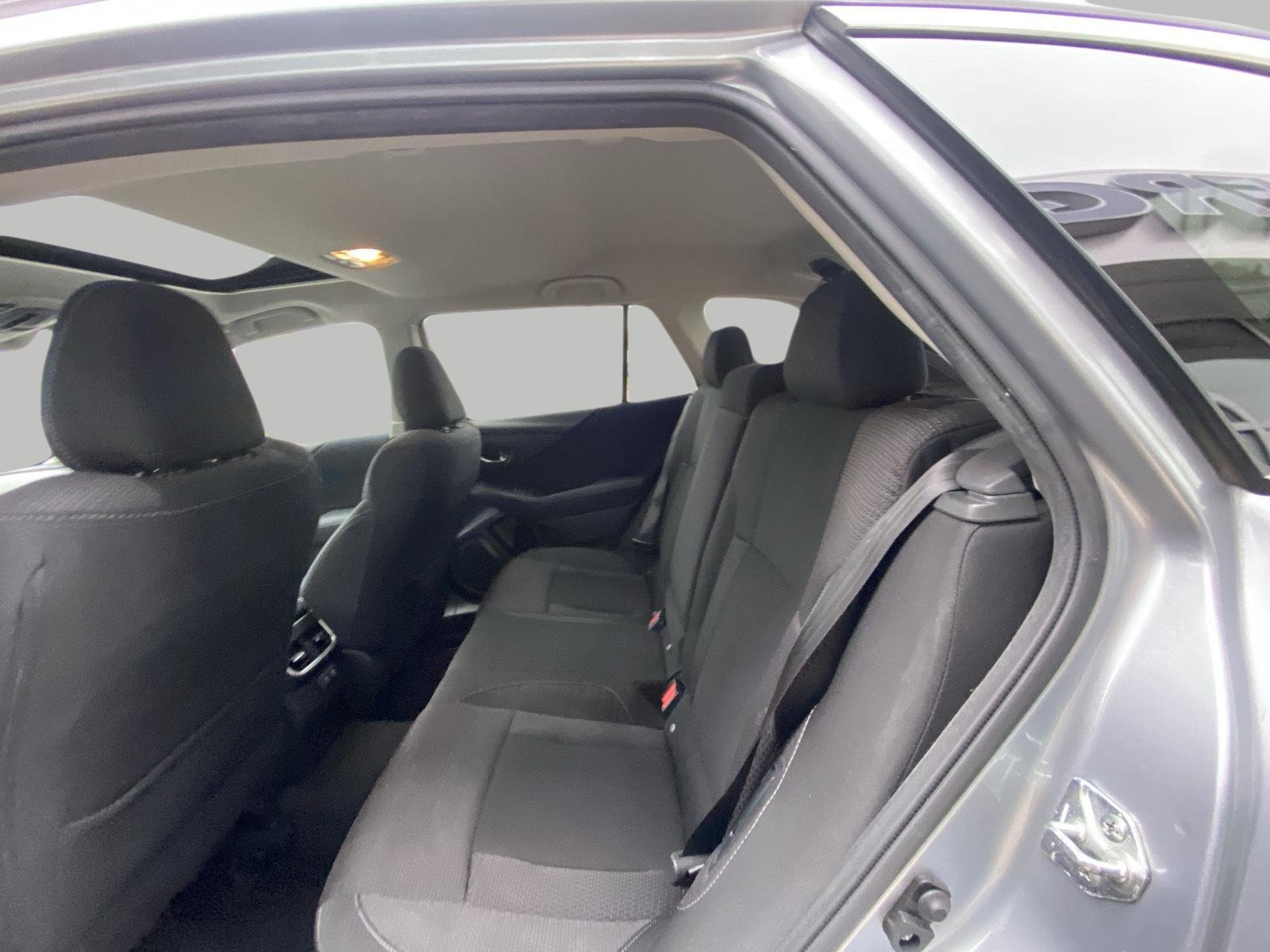 Used 2022 Subaru Outback Premium AWD/4WD image 14