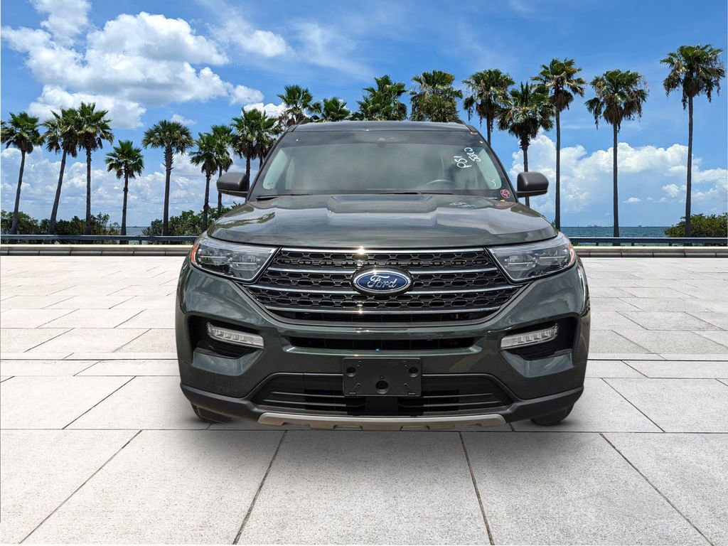 Certified 2023 Ford Explorer XLT w/ Equipment Group 202A image 3