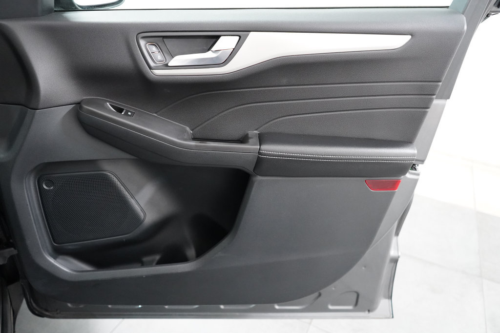 Certified 2021 Ford Escape SE w/ Convenience Package FWD image 32