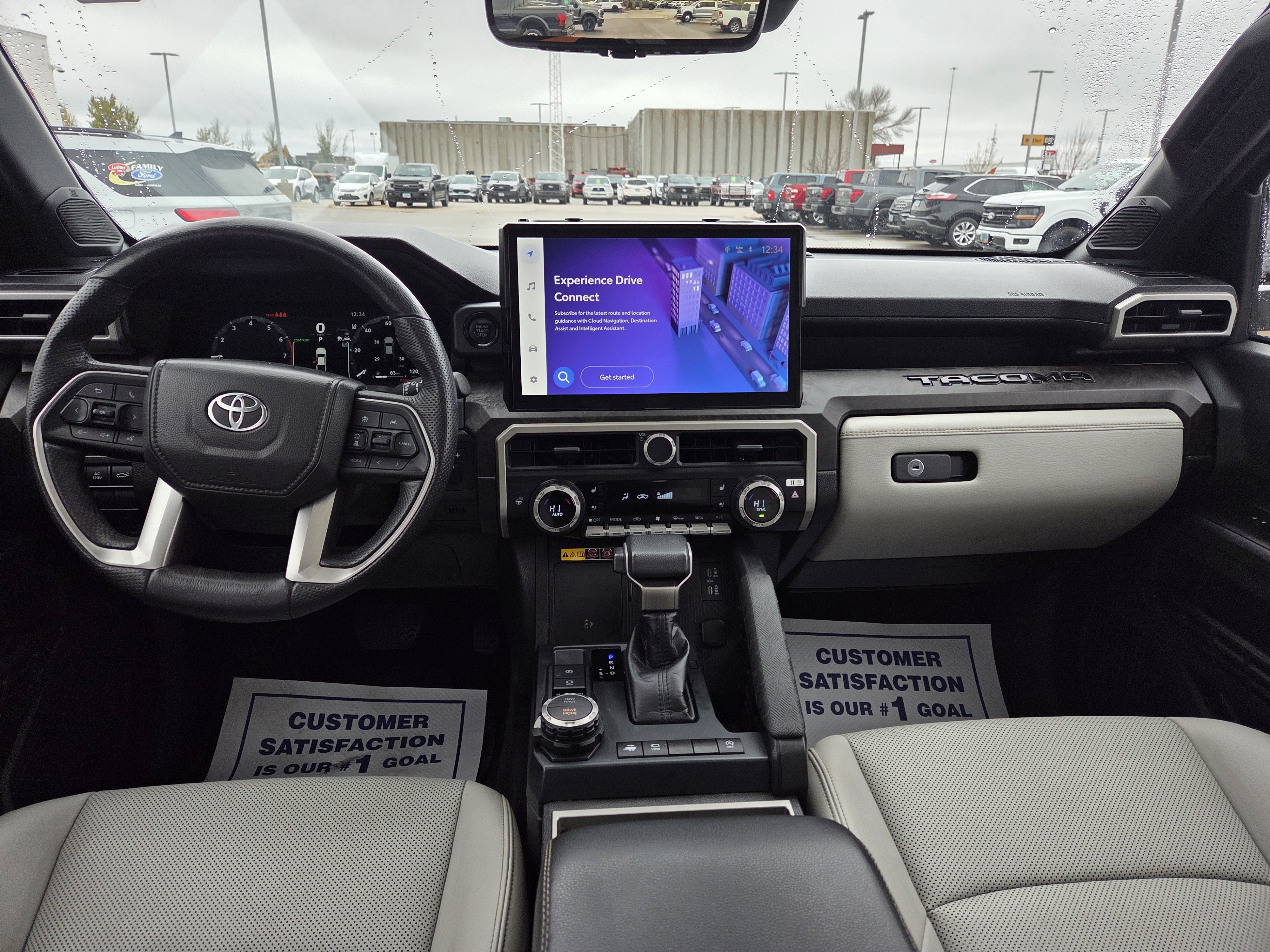 Used 2025 Toyota Tacoma Limited AWD/4WD image 13