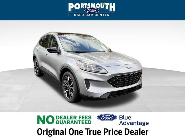 Certified 2022 Ford Escape SE w/ SE Sport Appearance Package image 2