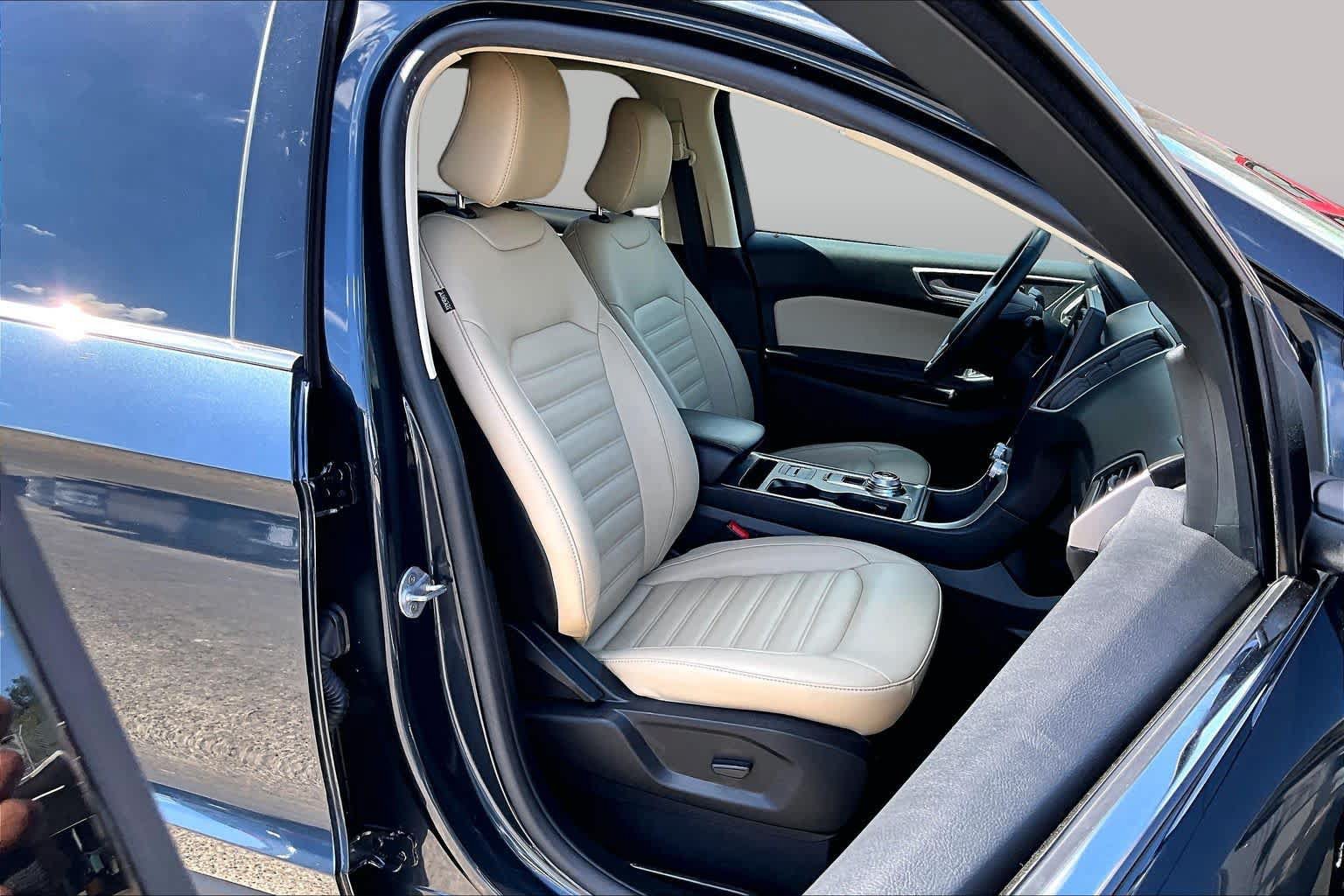 Certified 2024 Ford Edge SEL w/ Convenience Package AWD/4WD image 9