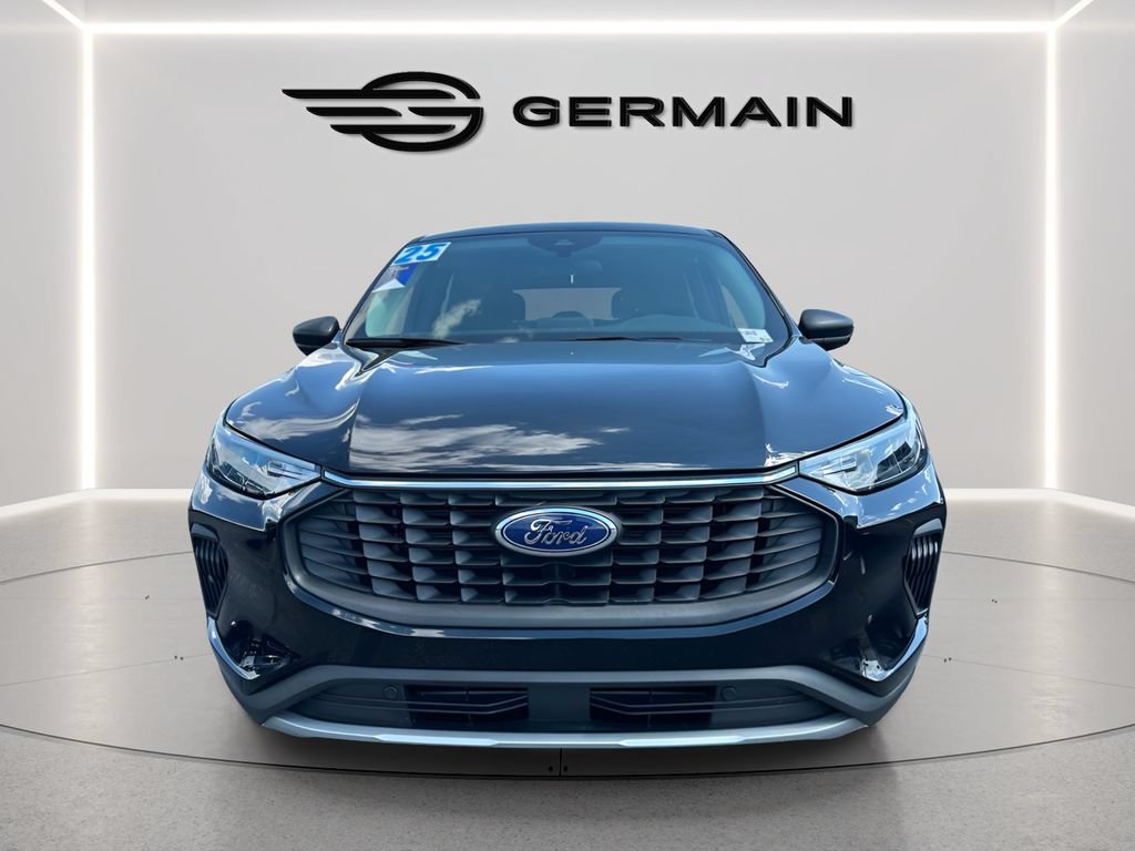 Certified 2025 Ford Escape Active AWD/4WD image 3