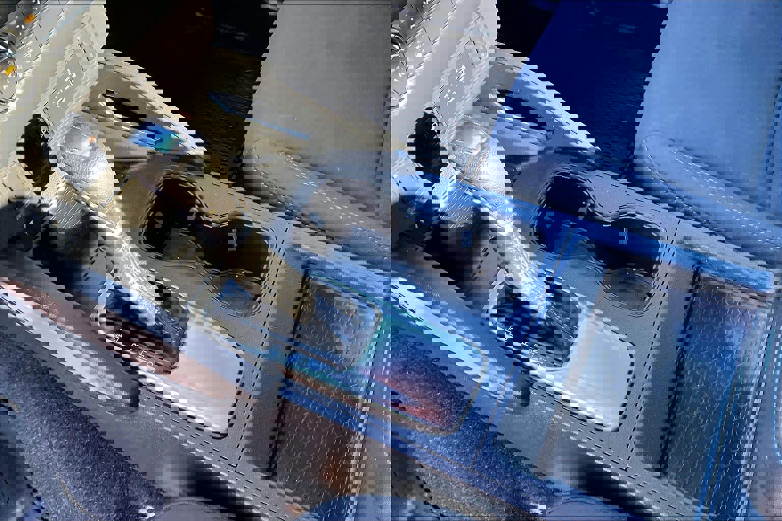 Used 2022 Nissan Frontier SV w/ Technology Package image 17