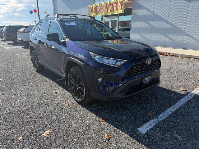 Used 2020 Toyota RAV4 XLE Premium image 2