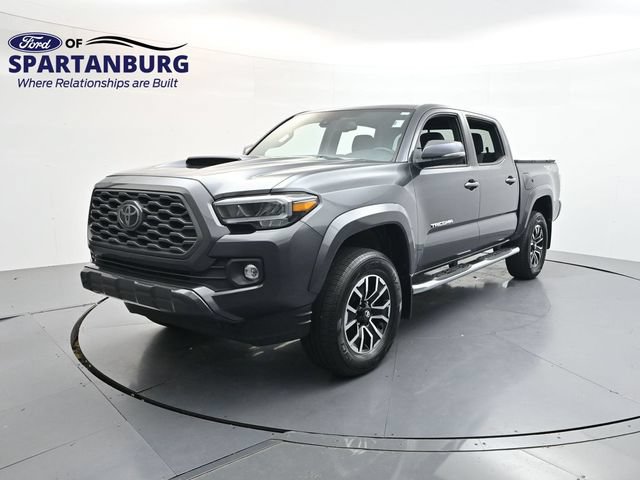 Used 2023 Toyota Tacoma TRD Sport AWD/4WD image 3