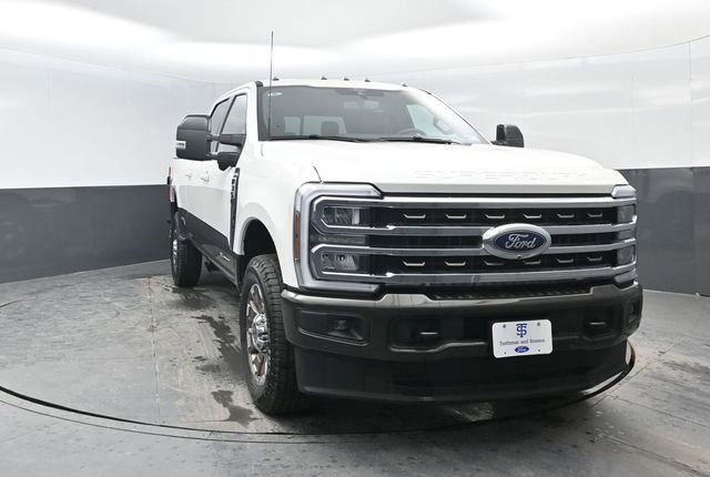 Certified 2025 Ford F350 King Ranch AWD/4WD image 2